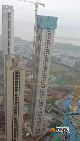 超100米高層公共建筑，應(yīng)配備注冊(cè)消防工程師：保障公共安全的必然選擇